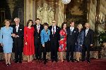 Apeldoorn 25 februari 2005
Prins Floris en zijn vriendin Aimee Sohngen en Prins Pieter Christiaan en zijn vriendin Anita v Eijk verloofd op paleis het Loo.
Daarbij ook aanwezig alle ouders incl. Prinses Margriet en Pieter v Vollenhoven.