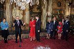Apeldoorn 25 februari 2005
Prins Floris en zijn vriendin Aimee Sohngen en Prins Pieter Christiaan en zijn vriendin Anita v Eijk verloofd op paleis het Loo.
Daarbij ook aanwezig alle ouders incl. Prinses Margriet en Pieter v Vollenhoven.