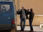St Georges 28 februari 2003
Prinses Margarita met haar hond op weg naar het politieburo