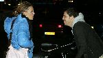 Amsterdam 3 februari 2005
Tatum Dagelet met nieuwe vriend na avond stappen.
