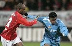 Utrecht, 8 Februari 2006 Kompetitiewedstrijd FC Utrecht-PSV, eindstand 1-2 door 2 doelpunten van Jefferson Farfan
Seizoen 2005/2006 
Jefferson Farfan in duel met Dwight Tiendali