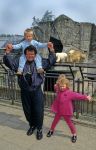 Amsterdam, 14 Mei 1997
Andre Hazes met zijn 2 jongste kinderen Roxanne Hazes en Andre Hazes Jr. op bezoek bij Artis