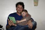 Amsterdam 28 december 2006
Premiere de reuzenkrokodil. Bas Westerweel met zoon