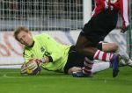 Eindhoven, 20 Januari 2007 Eerste wedstrijd na winterstop Kompetitiewedstrijd tussen PSV-SC Heerenveen, eindstand 3-1 Seizoen2006/2007
Jefferson Farfan komt net te laat
Doelman Brian Vanderbuschhe is de situatie meester