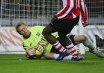 Eindhoven, 20 Januari 2007 Eerste wedstrijd na winterstop Kompetitiewedstrijd tussen PSV-SC Heerenveen, eindstand 3-1 Seizoen2006/2007
Jefferson Farfan komt net te laat
Doelman Brian Vanderbuschhe is de situatie meester