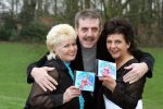 Heerlen, 30 Januari 2007
De Alpenzusjes met blonde Carla Langendijk en donkere Anny Cox en hun herontdekker Ariest/Componist/Tekstdichter Guus Smeets