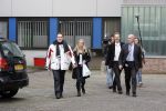 Rotterdam 4 december 2006
Frans en Mariska Bauer verlaten het Ikazia ziekenhuis na operatie aan stembanden.