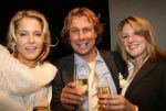Molenhoek (Prov. Gelderland ), 13 December 2006
Op haar 23 verjaardag trouwt Sofie met haar grote liefde Hans Kraay Jr. en zijn oudste dochter