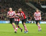 Eindhoven, 25 November 2006
PSV-FC Utrecht, eindstand 5-0 Kompetitie Seizoen 2006/2007
Jefferson Farfan wordt gefeliciteerd door Alex PSV
Foto Ronald Otter