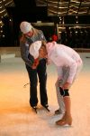 Baarn, 10 Januari 2007 Perspresentaie Dancing On Ice RTL 2007
Kelly v d Veer met Barbara de Loor geblesseerd aan knie