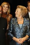 Amsterdam 13 december 2006
Prins Clausprijzen in het ij theater met Maxima Mabel Wisse Smit Prinses Laurentien Koningin Beatrix Prins Friso en Prins Constantijn.