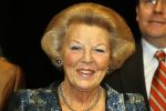 Amsterdam 13 december 2006
Prins Clausprijzen in het ij theater met Maxima Mabel Wisse Smit Prinses Laurentien Koningin Beatrix Prins Friso en Prins Constantijn.