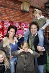 Amsterdam 28 december 2006
Premiere de reuzenkrokodil. Marco Borsato met leontine en Luca Senna en Jada