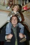 Amsterdam 28 december 2006
Premiere de reuzenkrokodil. Marco Borsato met Senna