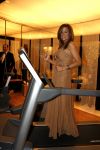 Amsterdam 7 december 2006 
Miljonairfair in de Rai. Rebecca Loos op loopband
