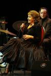 Maarssen 22december 2006
Rita Reys ontvangt edisson voor haar hele ouvre uit handen van haar dochter Leila in het Pim Jacobs theater.