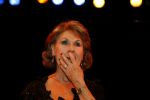 Maarssen 22december 2006
Rita Reys ontvangt edisson voor haar hele ouvre uit handen van haar dochter Leila in het Pim Jacobs theater.