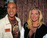1994
Twenty 4 Seven 
Zangeres en presentatrice Nance Coolen en zanger Stay-C ( Stacey Paton )