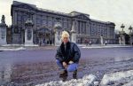 London 1986
Vanessa ( Connie Breukhoven ) voor Buckingham Palace