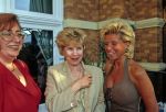 Rotterdam, 1 December 1993Den Haag 30 Mei 1995
Vanessa ( Connie Breukhoven ) samen Raisa Gorbatsjov