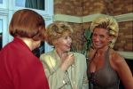 Rotterdam, 1 December 1993Den Haag 30 Mei 1995
Vanessa ( Connie Breukhoven ) samen Raisa Gorbatsjov