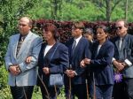 29 Mei 1997
Begrafenis Jack Jersey
Op de foto zijn vrouw met haar 2 kinderen