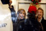 Utrecht 22 december 2006
Wendy v Dijk en Chris Zegers gaan slapen in het glazen huis bij Gerard Ekdo Sander Lantinga en Giel Beelen voor het rode kruis.