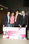 Amsterdam 8 december 2006
Uitreiking cheque voor Pink Ribbon met Winston Gerschtanowitz Quinty Trustfull en  Paul Wilkens.