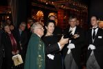 Amsterdam 14 december 2009
Presentatie nieuwe creme van La Mer op de miljonairfair. champagne wordt ontkurkt met zwaard
Peter Smulders bv
