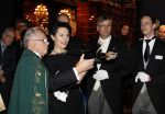 Amsterdam 14 december 2009
Presentatie nieuwe creme van La Mer op de miljonairfair. champagne wordt ontkurkt met zwaard
Peter Smulders bv