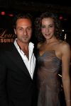 Amsterdam 12 december 2009
Modeshow en presentatie Jackie met Christina Curry op de cover tijdens de miljonair fair. Christoph Haddad met vriendin
Peter Smulders bv
