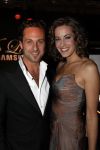 Amsterdam 12 december 2009
Modeshow en presentatie Jackie met Christina Curry op de cover tijdens de miljonair fair. Christoph Haddad met vriendin
Peter Smulders bv