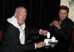 Amsterdam 15 december 2009
Chantal janzen haar beeld wordt gepresenteerd bij Madame tussaud. Haar ouders en vriend Marco zijn natuurlijk aanwezig. Frank Buijs aan tafel met George Clooney
Peter smulders bv