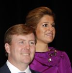 Amsterdam 16 december 2009
Uitreiking prins Claus prijzen in het ij theater. Aanwezig zijn Koningin Beatrix Prins Willem Alexander prinses Maxima prins Friso Mabel Wisse Smit prins Constantijn en Prinses Laurentien.
Peter Smulders bv