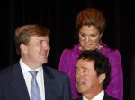 Amsterdam 16 december 2009
Uitreiking prins Claus prijzen in het ij theater. Aanwezig zijn Koningin Beatrix Prins Willem Alexander prinses Maxima prins Friso Mabel Wisse Smit prins Constantijn en Prinses Laurentien.
Peter Smulders bv