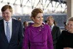 Amsterdam 16 december 2009
Uitreiking prins Claus prijzen in het ij theater. Aanwezig zijn Koningin Beatrix Prins Willem Alexander prinses Maxima prins Friso Mabel Wisse Smit prins Constantijn en Prinses Laurentien.
Peter Smulders bv