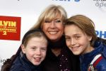 Den Haag 12 december 2009
Premiere in Pathe den Haag. Willeke Alberti met Johnny de Mol en Julian en Noah de Mol
Peter Smulders bv