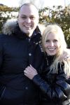 Fijnaart 5 januari 2010
Frans Mariska Christiaan Frans Jr Lucas en Jan Bauer bij hun huis. Frans heeft zijn haar laten inplanteren en is nu nog zo goed als kaal.
Peter Smulders bv