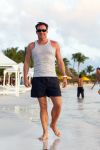Curacao 24 december 2010
Gerard Joling op het strand van Mambo Beach op Curacao.
Peter Smulders bv