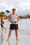 Curacao 24 december 2010
Gerard Joling op het strand van Mambo Beach op Curacao.
Peter Smulders bv