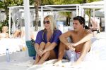 Curacao 30 december 2010
Jan Smit en Lisa relaxen op Curacao nadat Jan een optreden heeft gehad op Mambo Beach. 
Peter Smulders bv