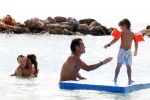 Curacao 31 december 2010
Jeroen v d Boom met zijn vrouw Dany en zoons Daan en Luuk op vakantie op Curacao.
Peter Smulders bv