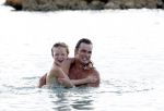 Curacao 31 december 2010
Jeroen v d Boom met zijn vrouw Dany en zoons Daan en Luuk op vakantie op Curacao.
Peter Smulders bv