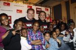 Amsterdam 12 januari 2011
Marco Borsato en Albert Verlinden kondigen smaenwerking aan over kindermusical TBV War Child.
Peter Smulders bv