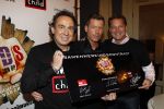 Amsterdam 12 januari 2011
Marco Borsato en Albert Verlinden kondigen samenwerking aan over kindermusical TBV War Child.Harald v Panhuis van de zwaluwhoeve is de sponsor
Peter Smulders bv