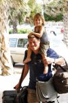 Curacao 2 januari 2010
Martijn Krabbe met zijn kinderen en oppas op vliegveld Hato na een vakantie.
Peter Smulders bv