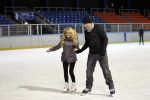 Amsterdam 4 januari 2011
Patty Brard en haar vriend Nicky v Dam schaatsend op de Jaap eden baan.
Peter Smulders bv