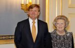 Den Haag 13 januari 2011
Koningin Beatrix Prins Willem Alexander en prinses Maxima ontvangen de sultan van Brunei op paleis Noordeinde.
Peter Smulders bv