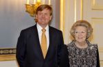 Den Haag 13 januari 2011
Koningin Beatrix Prins Willem Alexander en prinses Maxima ontvangen de sultan van Brunei op paleis Noordeinde.
Peter Smulders bv