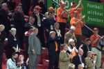 Rotterdam, 25 juni 2000   Euro 2000
Nederland-Yougoslavie, eindstand 6-1
4 doelpunten Patrick kluivert en 2 x Marc Overmars

Prins Willem Alexander


PETER SMULDERS BV